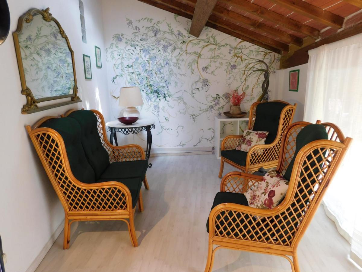 Appartamento Con Piscina Immersa Nel Verde 키쉬나 외부 사진